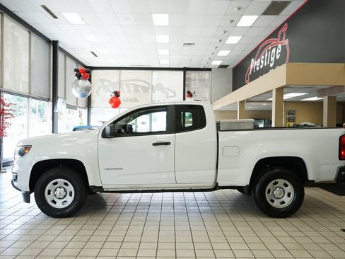 Used 2020 Chevrolet Colorado W/T RWD image 3