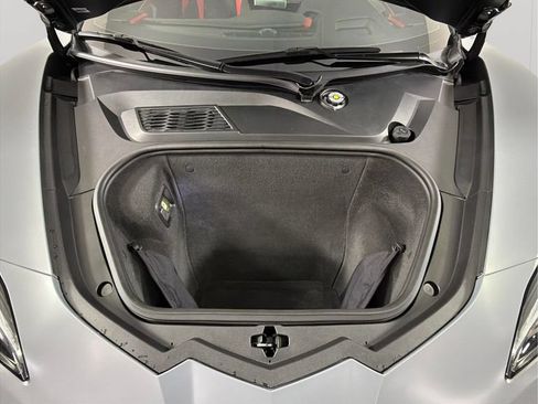 Used 2024 Chevrolet Corvette Stingray Premium Conv w/ Z51 Performance Package RWD image 38
