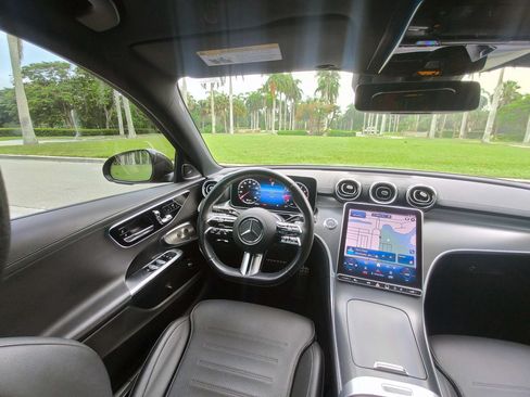 Used 2024 Mercedes-Benz C 300 Sedan image 11
