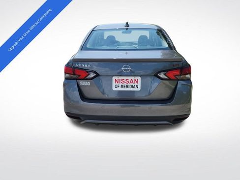 Used 2024 Nissan Versa SR FWD image 4