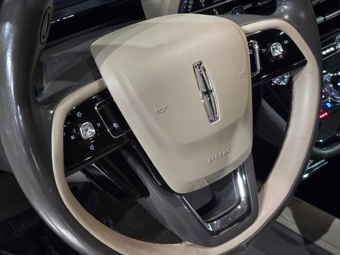 Used 2022 Lincoln Corsair Reserve w/ Equipment Group 201A image 22