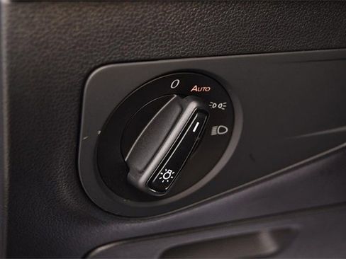 Certified 2023 Volkswagen Tiguan S image 9