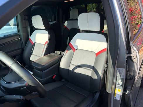 Used 2023 GMC Canyon AT4X AWD/4WD image 11