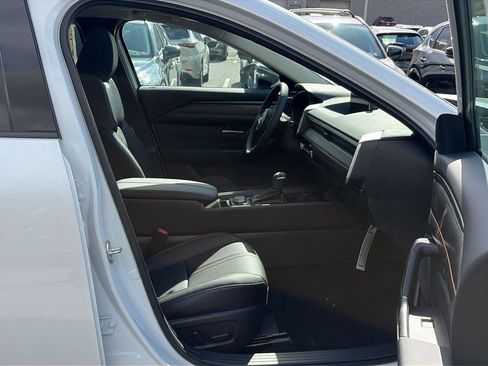 New 2025 MAZDA CX-50 AWD 2.5 Hybrid w/ Weather Package image 33