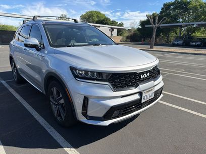 Used 2022 Kia Sorento EX w/ Panoramic Sunroof Package