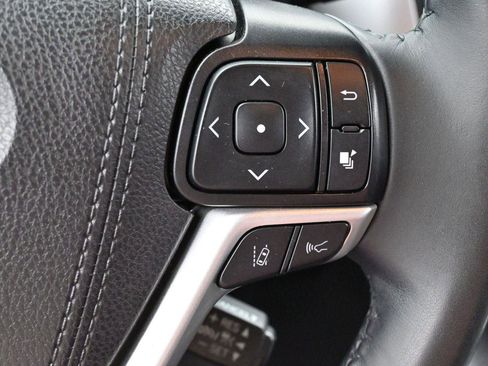 Used 2019 Toyota Highlander Limited AWD/4WD image 20