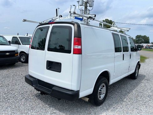 Used 2020 Chevrolet Express 2500 w/ Driver Convenience Package RWD image 7