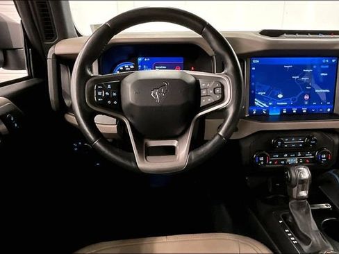 Used 2024 Ford Bronco Wildtrak AWD/4WD image 6