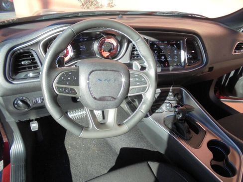 Used 2020 Dodge Challenger SRT Hellcat image 9