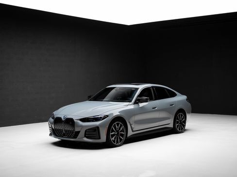 Used 2023 BMW i4 M50 w/ Premium Package AWD/4WD image 4
