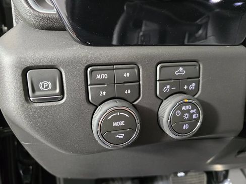 New 2026 Chevrolet Silverado 1500 LT Trail Boss w/ Convenience Package II AWD/4WD image 27