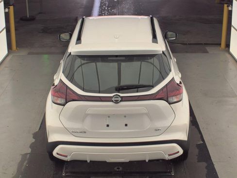 Used 2024 Nissan Kicks SR w/ SR Premium Package image 6