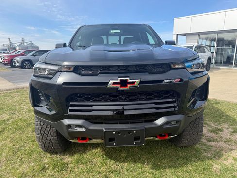New 2026 Chevrolet Colorado ZR2 w/ Technology Package AWD/4WD image 2