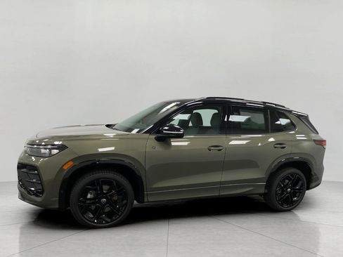 New 2026 Volkswagen Tiguan SE R-Line image 6