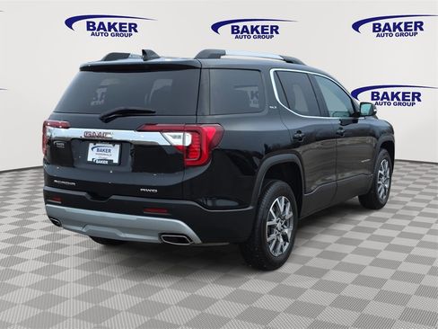 Used 2023 GMC Acadia SLT w/ Preferred Package image 5