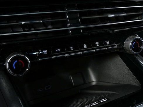 New 2026 Chevrolet Traverse RS w/ LPO, Floor Liner Package image 14