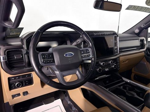 Used 2024 Ford F450 Lariat w/ Camper Package image 9