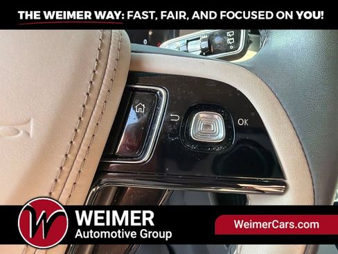 Used 2022 Lincoln Aviator AWD w/ Premium Package image 34