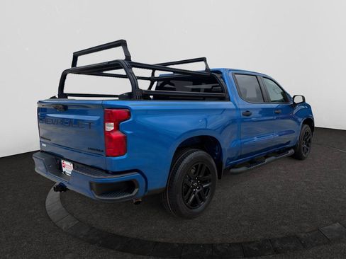 Used 2022 Chevrolet Silverado 1500 Custom w/ LPO, Dark Essentials Package AWD/4WD image 4