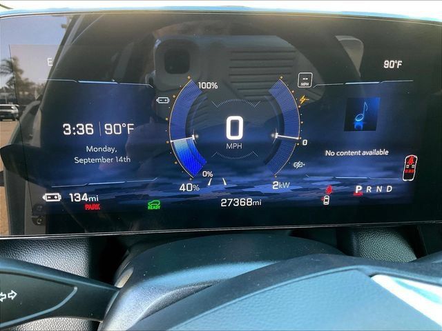 Certified 2024 Chevrolet Equinox EV LT FWD image 15