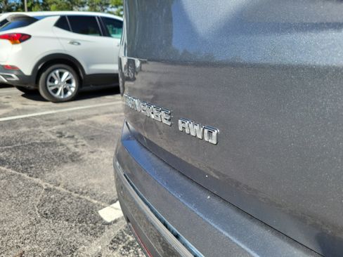 Used 2018 Chevrolet Traverse High Country AWD/4WD image 7