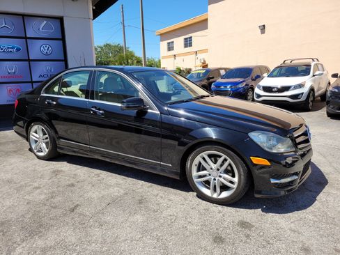 Used 2014 Mercedes-Benz C 250 Sedan image 15