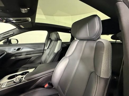 Certified 2024 Cadillac Lyriq Tech w/ Driver Assist Package AWD/4WD image 6