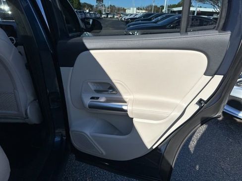 Certified 2023 Mercedes-Benz GLA 250 image 29