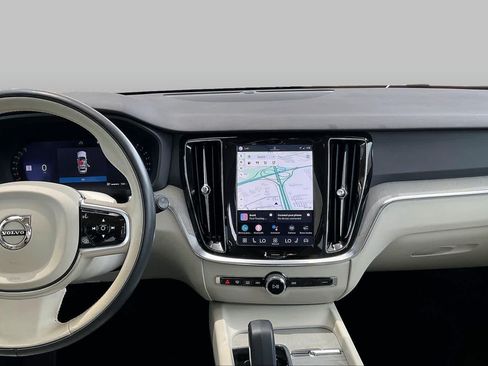 Used 2025 Volvo V60 B5 Cross Country Plus AWD/4WD image 8