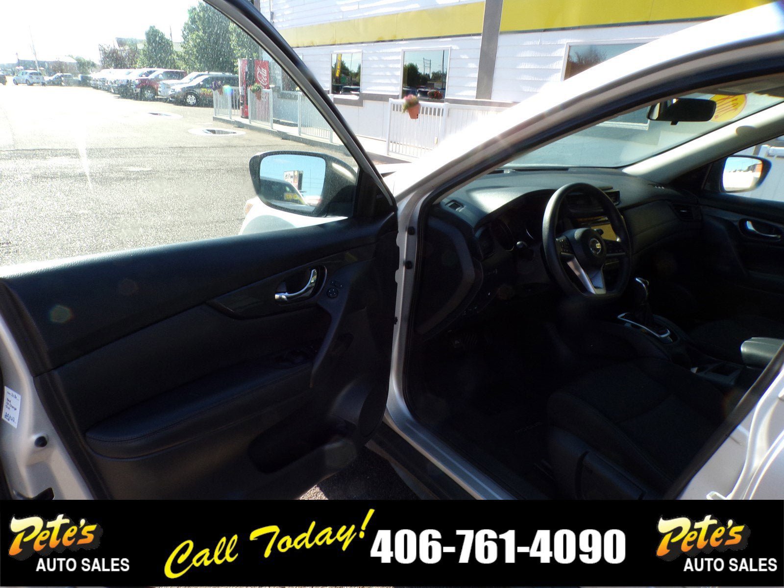 Used 2018 Nissan Rogue S AWD/4WD image 19