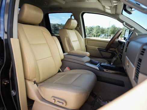 Used 2015 Nissan Titan SL w/ SL Max Utility Package image 15