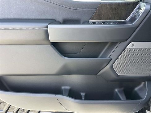 Used 2022 Ford F150 Lariat image 22