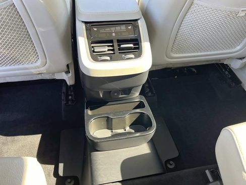 Used 2024 Volvo XC90 B6 Plus w/ Protection Package Premier image 17