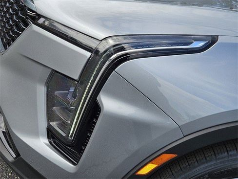 Certified 2025 Cadillac XT4 Premium Luxury image 10