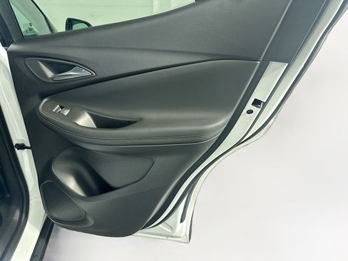 Used 2025 Buick Encore GX Preferred FWD image 30