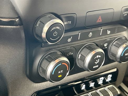 Used 2022 RAM 1500 Big Horn w/ Built-to-serve Edition image 19