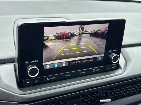 Certified 2023 Honda Accord EX image 17