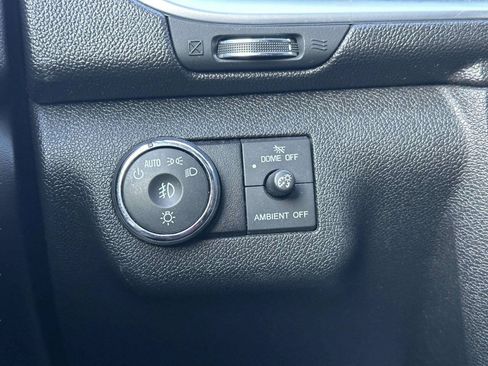Used 2017 Chevrolet Traverse LT w/ Style and Technology Package AWD/4WD image 31