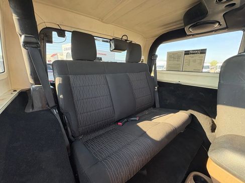 Used 2011 Jeep Wrangler Sahara w/ Connectivity Group AWD/4WD image 22