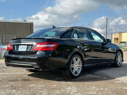 Used 2010 Mercedes-Benz E 550 Sedan w/ Premium 2 Pkg image 7