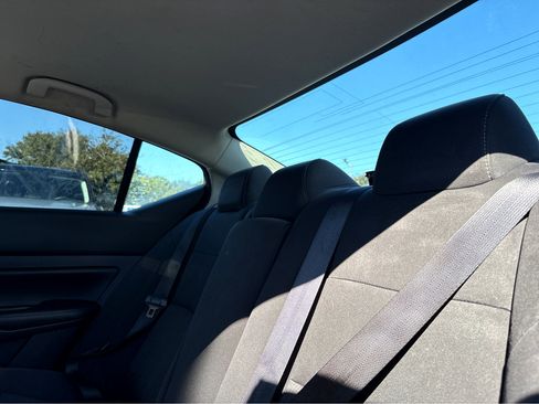 Used 2023 Nissan Altima 2.5 SV image 18