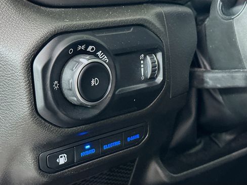 Used 2023 Jeep Wrangler Unlimited AWD/4WD image 16
