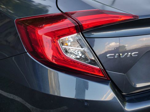 Used 2017 Honda Civic EX image 34