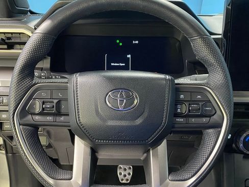 Used 2024 Toyota Tacoma TRD Sport image 19