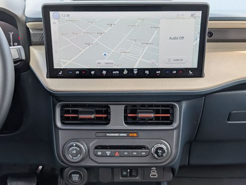 New 2026 Ford Maverick Lariat AWD/4WD image 16