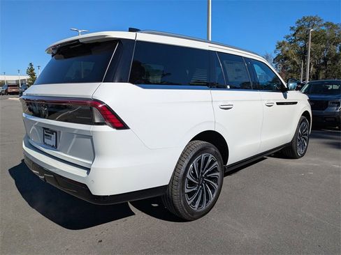 New 2025 Lincoln Navigator Black Label image 4