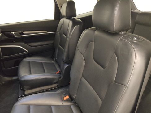 Used 2022 Kia Telluride S FWD image 18