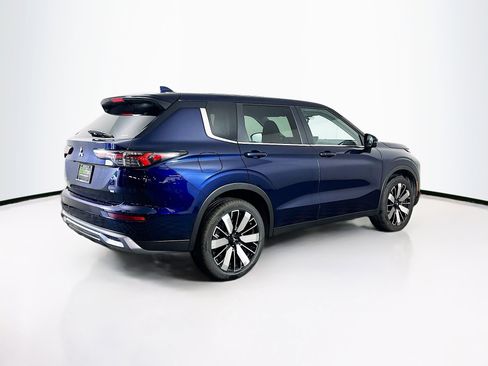 Used 2025 Mitsubishi Outlander SE AWD/4WD image 9