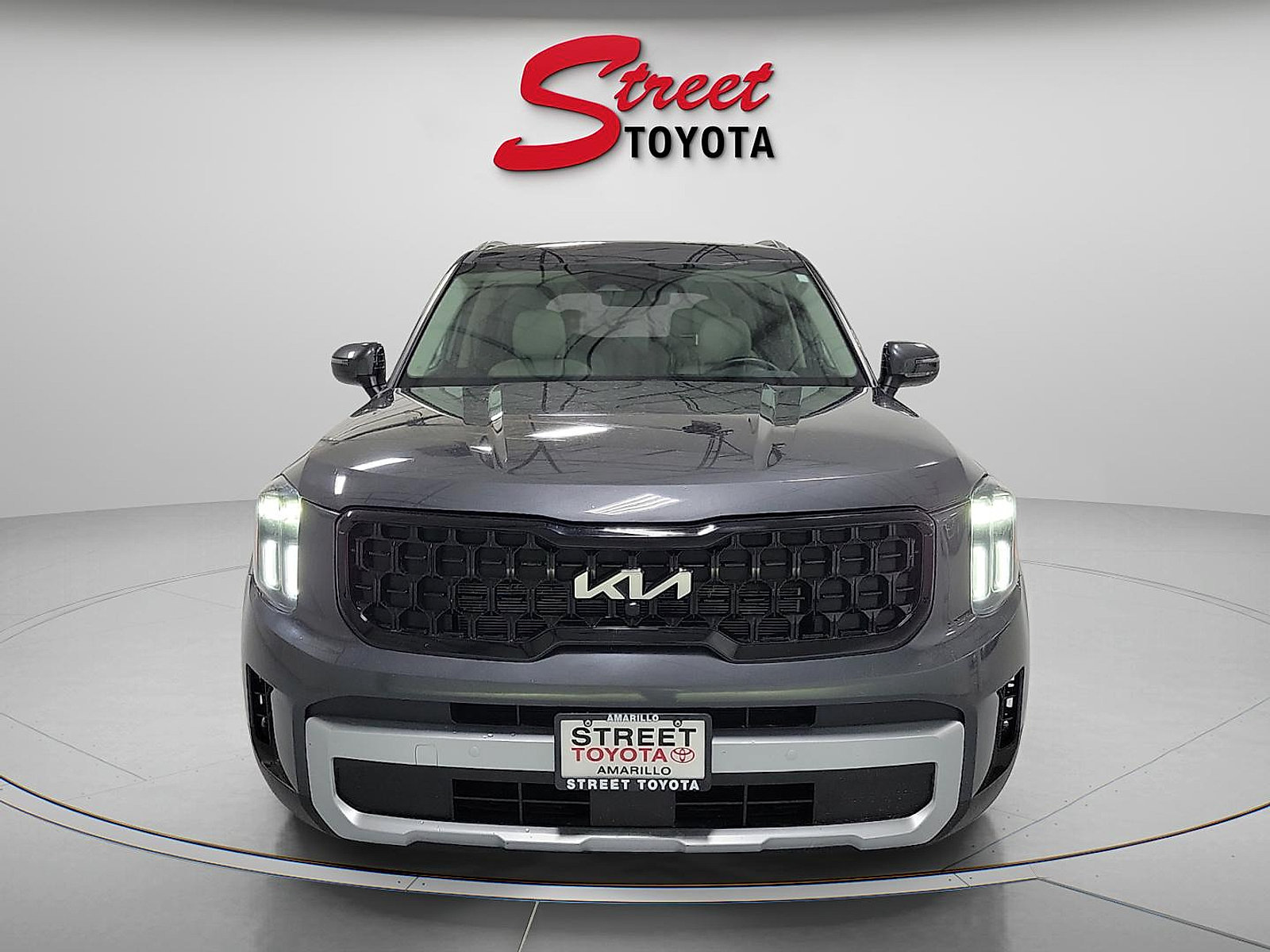 Used 2024 Kia Telluride EX w/ EX Captain's Chair Package AWD/4WD image 6