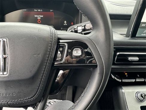 Certified 2022 Lincoln Aviator AWD w/ Premium Package image 29